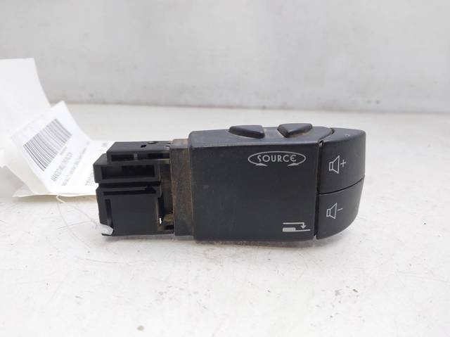 7701049643 Renault (RVI)