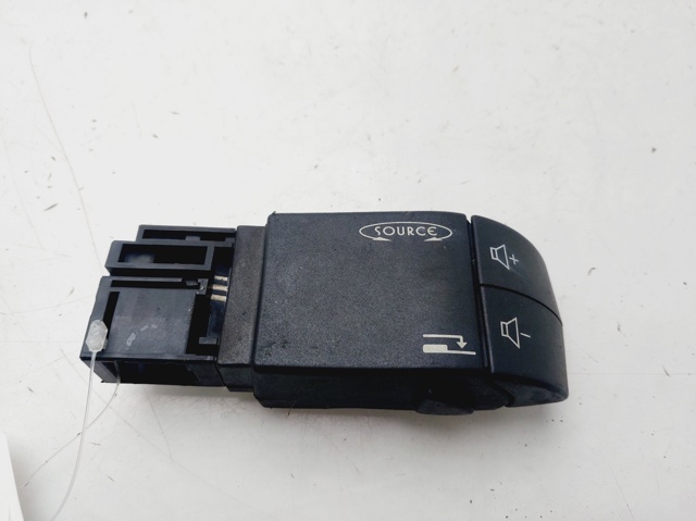 7701049643 Renault (RVI)
