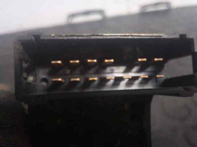 7701053055 RENAULT Conmutador derecho de la columna de dirección comprar Madrid