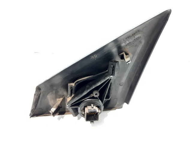 7701054686 Espejo de retrovisor derecho  en stock Granada