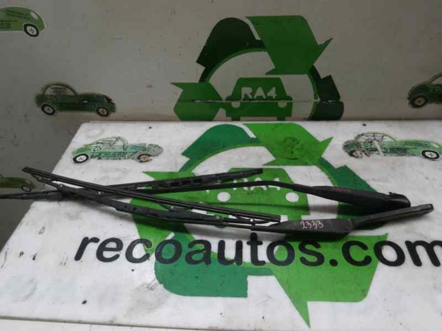 Brazo del limpiaparabrisas 7701054974 Renault (RVI)