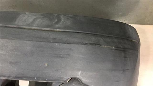 7701056417 RENAULT Paragolpes  en stock Gandía