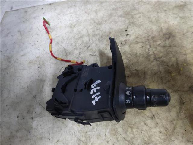 RENAULT 7701057090 Conmutador izquierdo de la columna de dirección  disponible España
