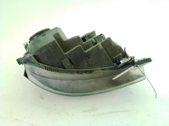 RENAULT 7701057654 Faro izquierdo  comprar en Ponferrada
