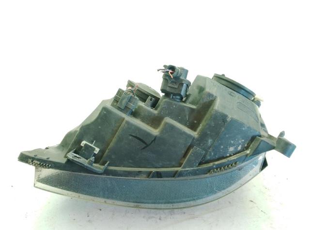7701057658 RENAULT Faro derecho  en stock Córdoba