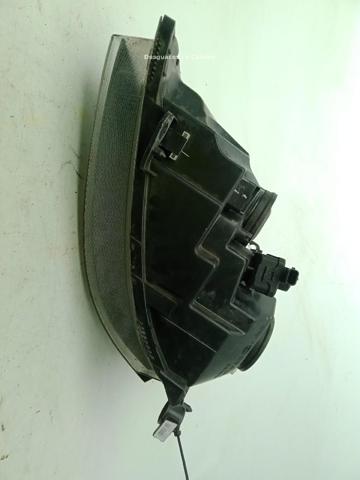 7701057658 Faro derecho  disponible Utrera