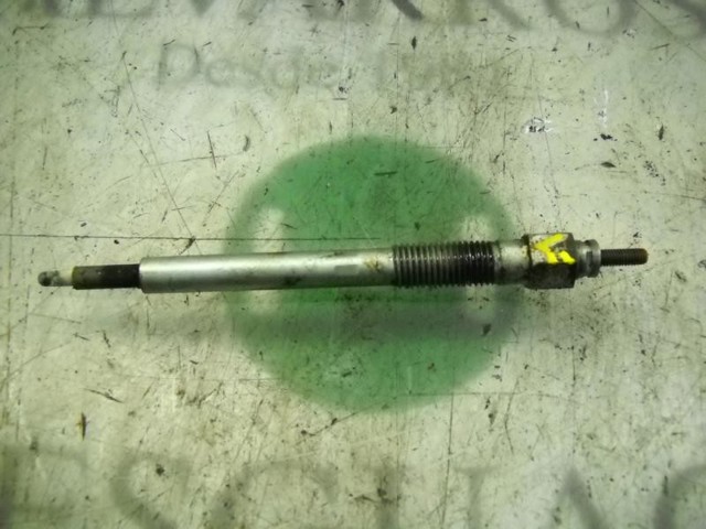 Bujías de precalentamiento 7701057806 RENAULT