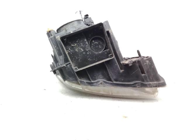 RENAULT 7701058174 Faro izquierdo  disponible Valladolid