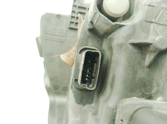 RENAULT 7701058174 Faro izquierdo  en stock Salamanca
