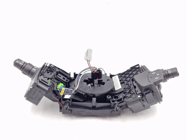 7701060400 Renault (RVI)