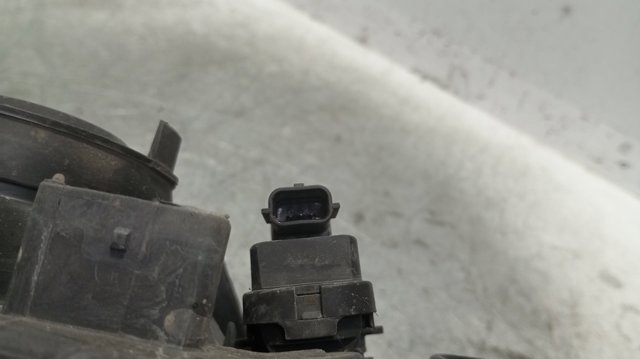 7701061669 RENAULT Faro izquierdo  comprar en Lleida