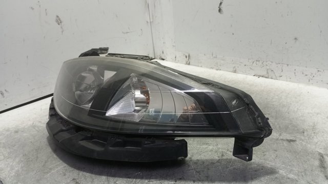 7701061669 Faro izquierdo comprar Sevilla