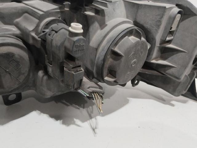 RENAULT 7701064017 Faro derecho  comprar en Ponferrada
