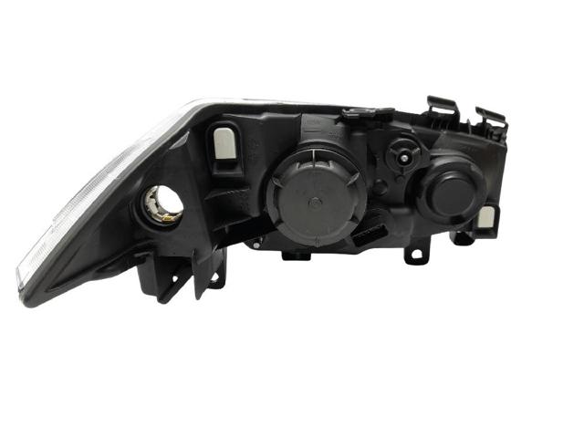 7701064018 Faro izquierdo  disponible Utrera