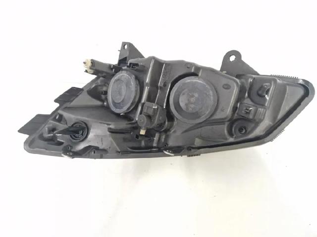 7701064130 Faro derecho  en stock Sabadell