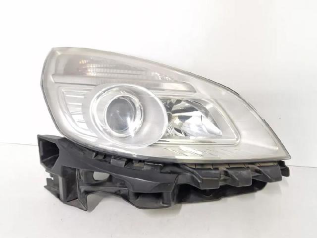 7701064130 RENAULT Faro derecho  disponible Ourense