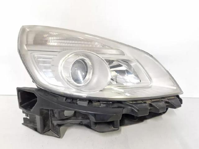 RENAULT 7701064130 Faro derecho  en stock Terrassa