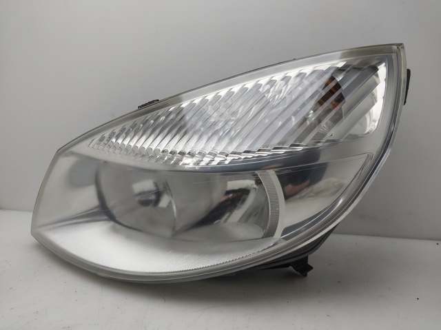 7701064132 RENAULT Faro izquierdo  en stock Córdoba