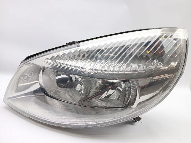 RENAULT 7701064132 Faro izquierdo  comprar en Ponferrada