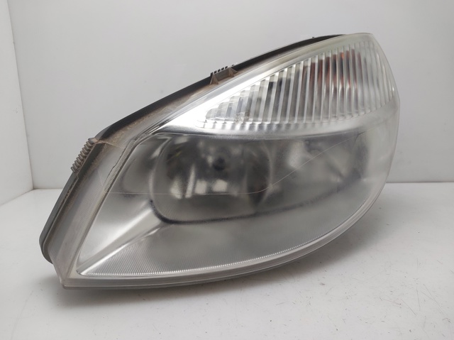 7701064132 RENAULT Faro izquierdo  en stock Córdoba