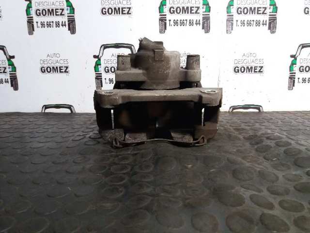 7701065266 RENAULT Pinza de freno delantera izquierda  en stock Huelva