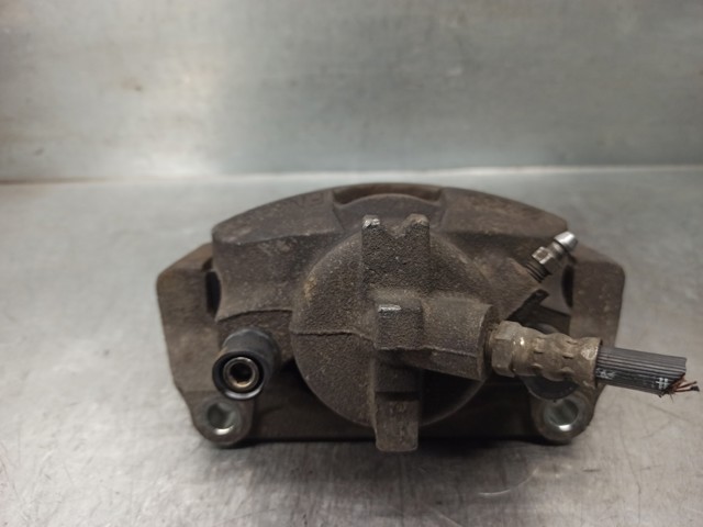 7701065267 RENAULT Pinza de freno delantera derecha  disponible Ourense