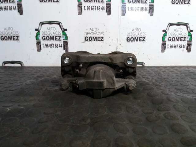 7701065267 RENAULT Pinza de freno delantera derecha  disponible Ourense