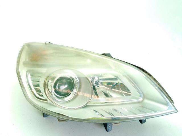 7701065914 Faro derecho  en stock Sabadell