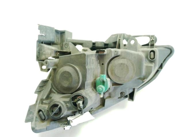7701065914 Faro derecho  en stock Granada