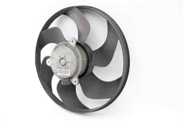 7701068310 Ventilador del motor  en stock Sabadell