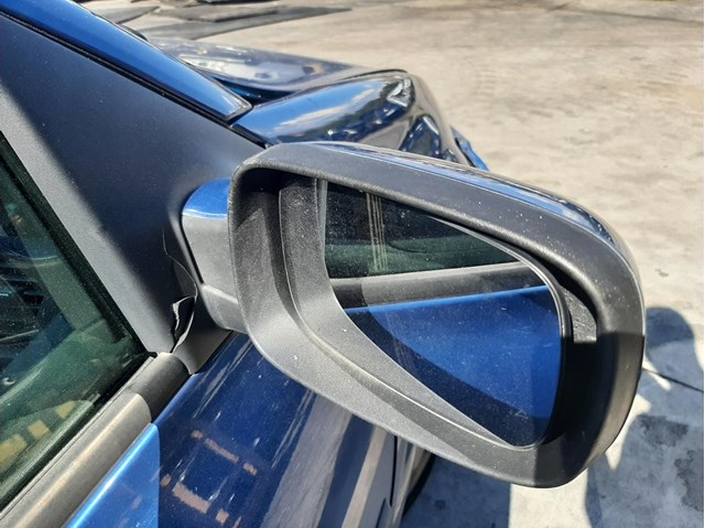 Espejo retrovisor derecho 7701068378 Renault (RVI)