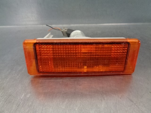 7701203558 Luz intermitente en el parachoques  en stock Sabadell