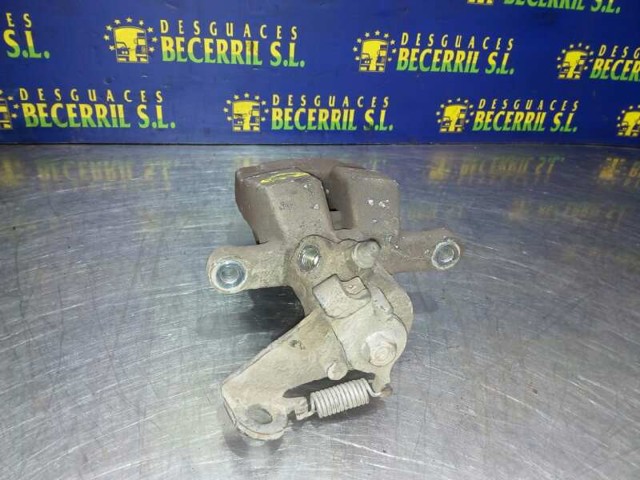 RENAULT 7701208257 Pinza de freno trasera derecha  en stock Terrassa