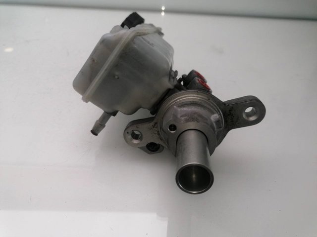 RENAULT 7701209764 Cilindro maestro de frenos  en stock Valencia
