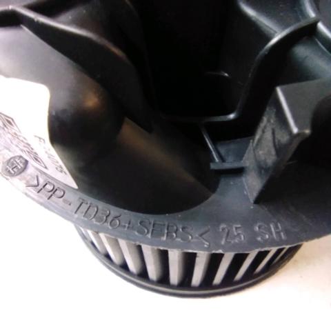 7701209802 Motor del ventilador del calefactor  disponible Burgos