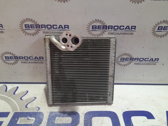 Evaporador, aire acondicionado 7701209856 Renault (RVI)