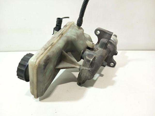 7701210057 RENAULT Cilindro maestro de frenos comprar Alcalá