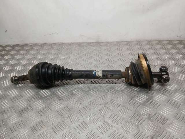 Árbol de transmisión delantero izquierdo 7701349741 Renault (RVI)