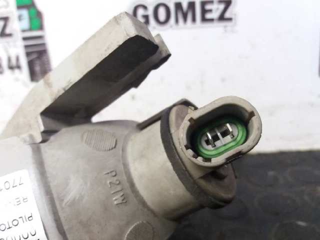 7701349982 RENAULT Piloto intermitente derecho  comprar en Oviedo