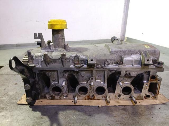 Tornillo de culata 7701468858 Renault (RVI)