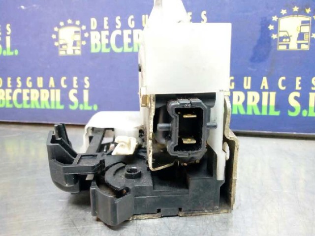 RENAULT 7701469181 Cerradura de puerta delantera derecha  disponible España