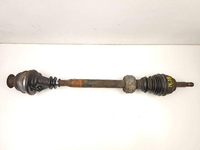 7701469375 RENAULT Semieje delantero derecho  comprar en Jaén