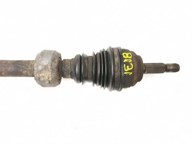 RENAULT 7701469375 Semieje delantero derecho  en stock Salamanca