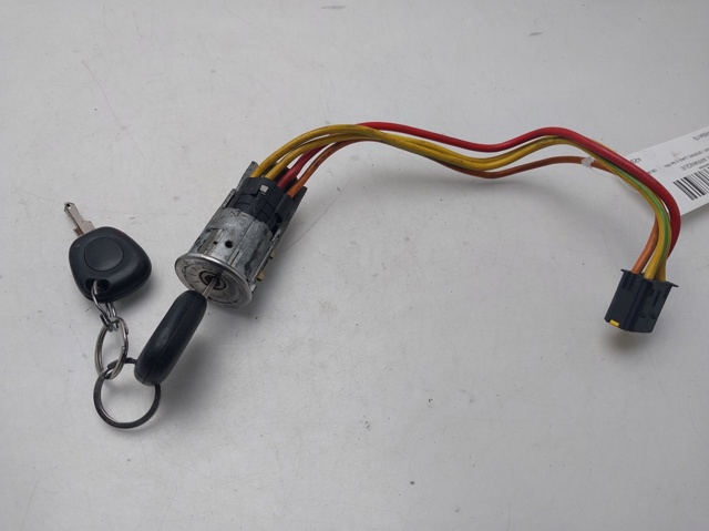 RENAULT 7701469419 Juego de cilindros de cerradura  disponible Valladolid