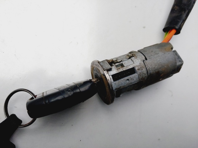 RENAULT 7701470736 Bombín de arranque comprar Pamplona
