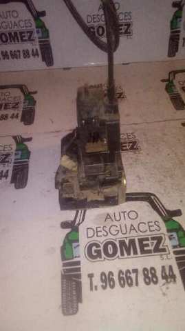 7701473172 RENAULT Cerradura de puerta delantera derecha  en stock Córdoba