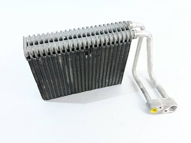 Evaporador, aire acondicionado 7701473281 RENAULT