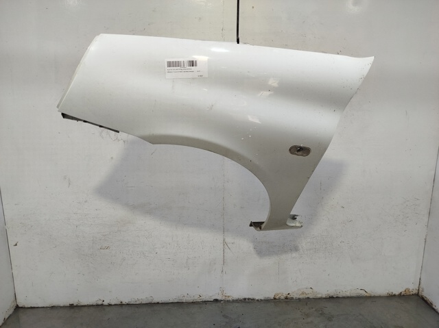 Aleta delantera izquierda para Renault Clio  (LB0, LB1, LB2)