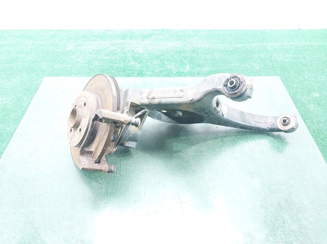 Brazo suspension (control) trasero inferior izquierdo 7701474759 Renault (RVI)