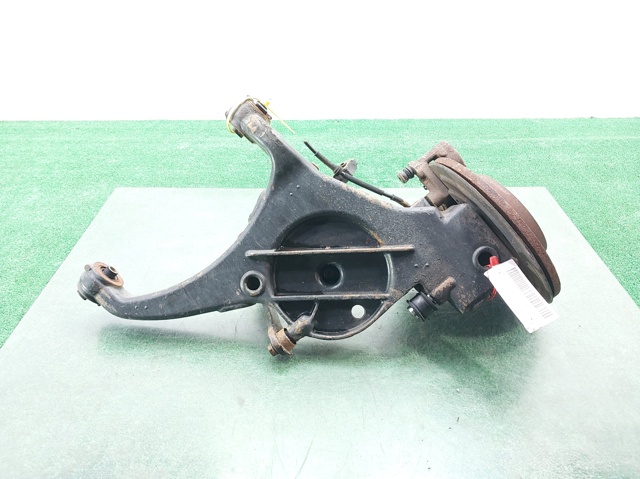 Brazo suspension (control) trasero inferior izquierdo 7701474759 Renault (RVI)